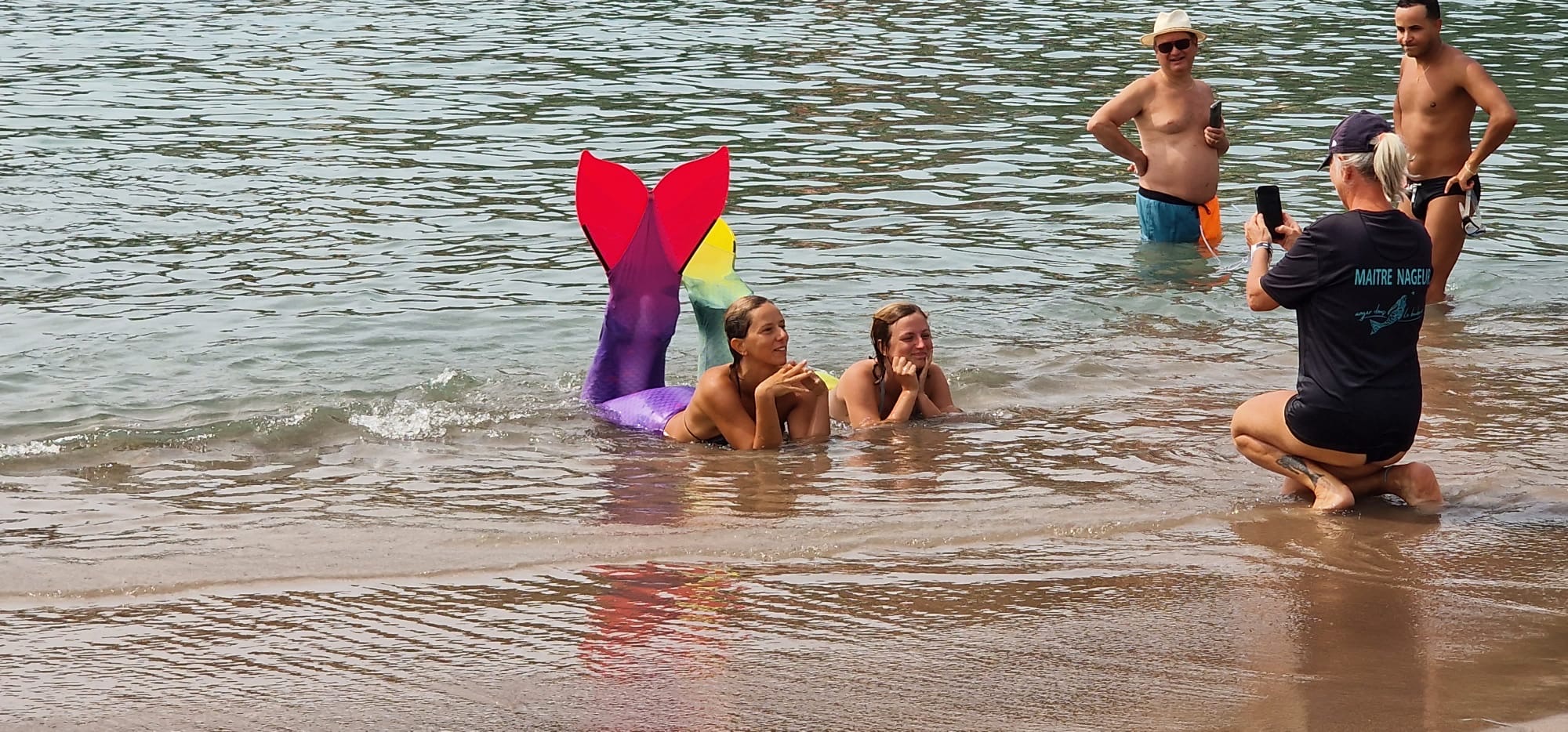 Nage sirène sous l'eau calanques Estérel Théoule-sur-Mer